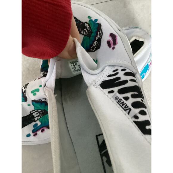 Vans Classic Slip-On Sneakers White Mushroom Print US Size 8 for WOMEN RARE - Picture 3 of 3